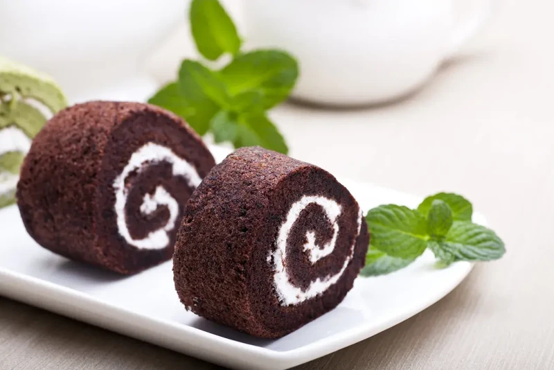 ALL CHOCOLATEY: CAKE, MOUSSE AND SWISS ROLL